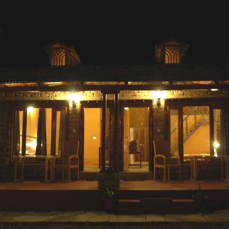 Chevron Mountain Villa Kausani Exterior foto
